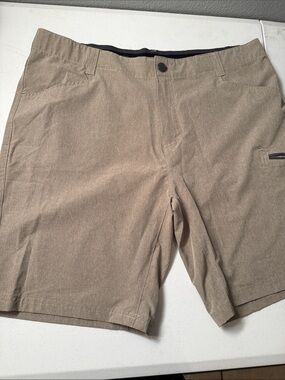 ZeroXposur Men's Khaki Flat-Front Performance Shorts